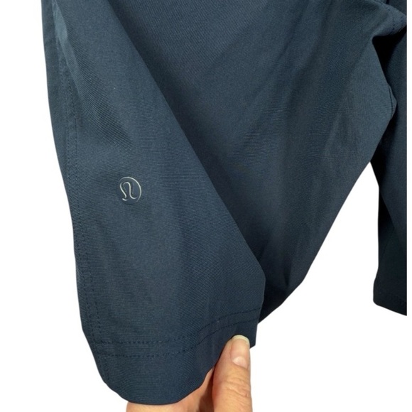 Lululemon Athletica Men's Navy Shorts - Picture 8 of 9